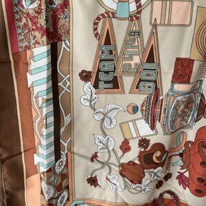 Boho patterned scarf.